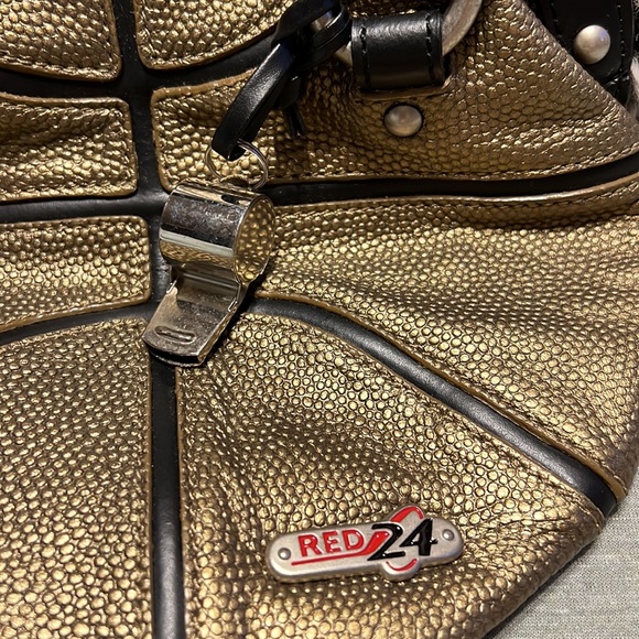 Basketball ๐ Handbag SUPER CUTE! Good for Game Day! - Picture 2 of 5